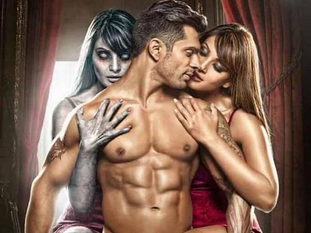 मूवी रिव्यू: डराती कम, बोर ज़्यादा करती है अलोन film review: alone