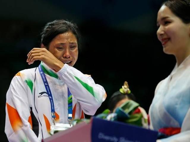 मिल्खा सिंह ने की सरिता देवी की आलोचना Milkha Singh_Sarita Devi_Boxing_