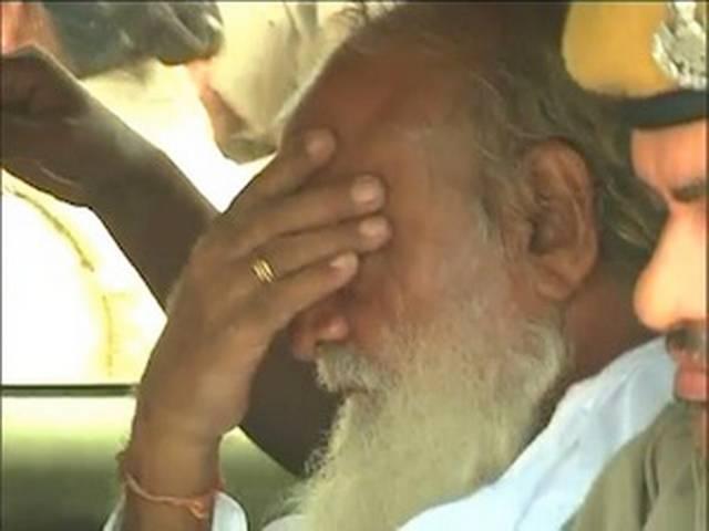 आसाराम की जमानत पर फैसला सुरक्षित, जेल का सफर हुआ लंबा आसाराम की जमानत पर फैसला सुरक्षित, जेल का सफर हुआ लंबा