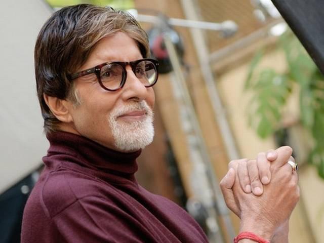 अमिताभ बच्चन की उंगली में चोट लगी amitabh_bachhan_finger_got_hurt