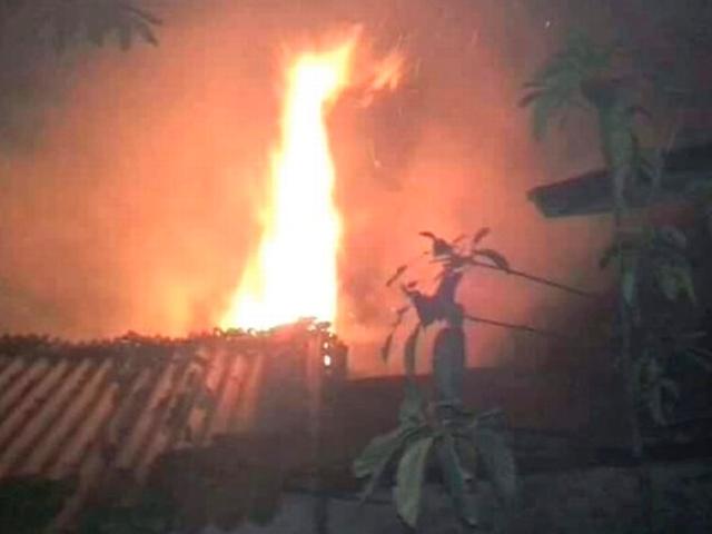 बिहारः प्रेम संबंध को लेकर मुजफ्फरपुर में हिसां, 40 घर जलाए गए bihar