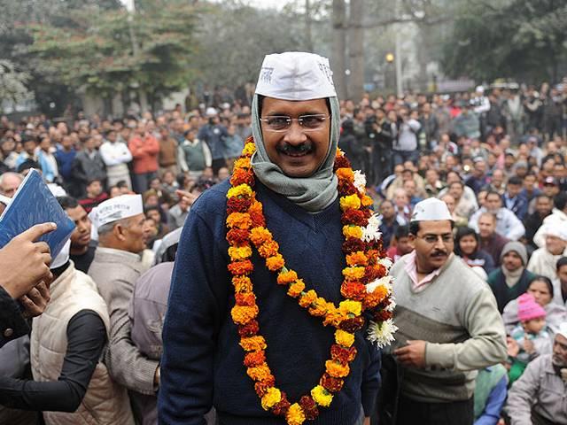 चुनावी वादे: पूरी दिल्ली में होगी फ्री वाई-फाई की सुविधा aam admi party’s 14 points agenda
