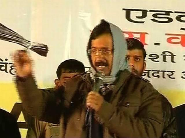 चुनाव आयोग के नोटिस से बेअसर केजरीवाल, फिर दोहराया विवादित बयान kejriwal; avoid election commission notice