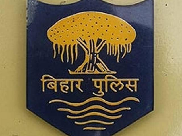 मुजफ्फरपुर दंगे में 5 पुलिसकर्मी सस्पेंड muzaffarpur_bihar police_suspend_