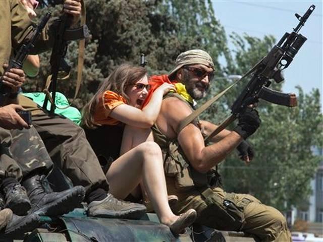यूक्रेन के पूर्वी हिस्से में सैनिकों पर रूसी बलों का हमला ukraine
