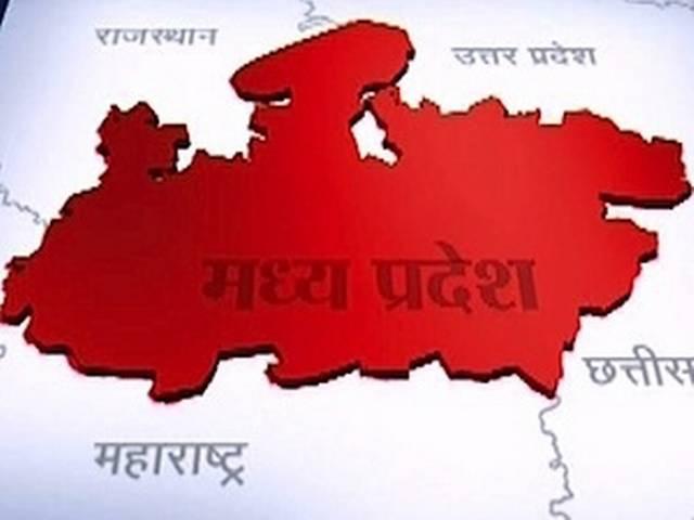 एमपी: बुलेरो-ट्रक की टक्कर में छह की मौत एमपी: बुलेरो-ट्रक की टक्कर में छह की मौत