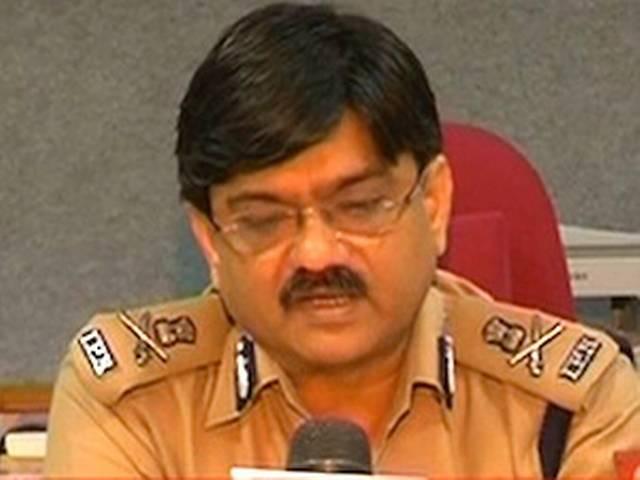 क्या मुलायम के दबाव में छुट्टी पर गए एडीजी अरुण कुमार? क्या मुलायम के दबाव में छुट्टी पर गए एडीजी अरुण कुमार?