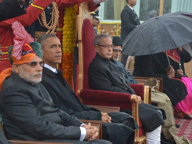गणतंत्र दिवसः ओबामा ने अमेरिकी और भारतीय प्रोटोकॉल तोड़ा obama