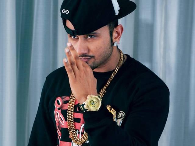 हनी सिंह को थप्पड़ मारने पर शाहरुख ने दी सफाई honey singh_shahrukh khan_slap_
