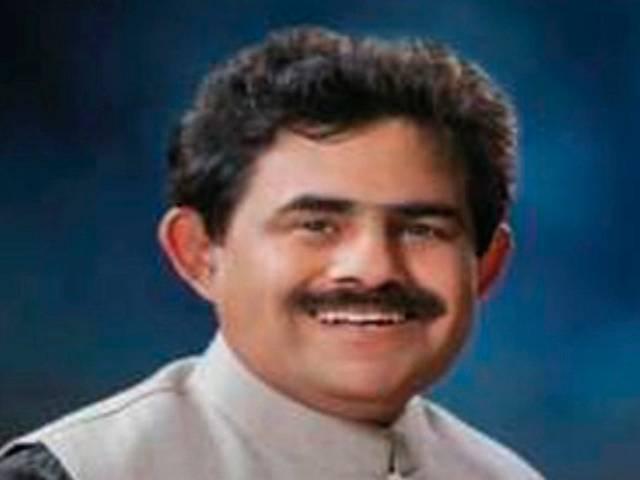 बीजेपी में बगावत करने वाले नरेंद्र टंडन ने इस्तीफा वापस लिया kiran bedi election programme head narendra tondon resigns