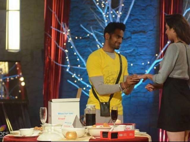 मेरा और उपेन का प्यार सच्चा है: करिश्मा karishma tanna_upen patel_big boss 8_gautam gulati_