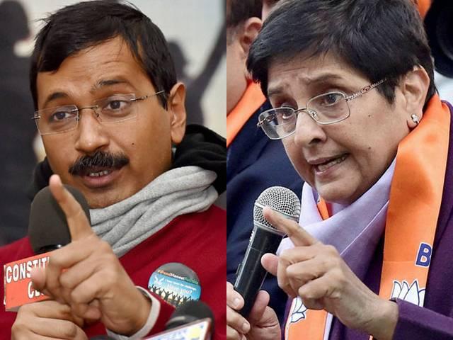 चंदा विवाद पर पहली बार किरन बेदी ने किया केजरीवाल पर हमला, कहा गिरफ्तारी की चुनौती मीडिया में बने रहने के लिए kiran_bedi_on_kejriwal