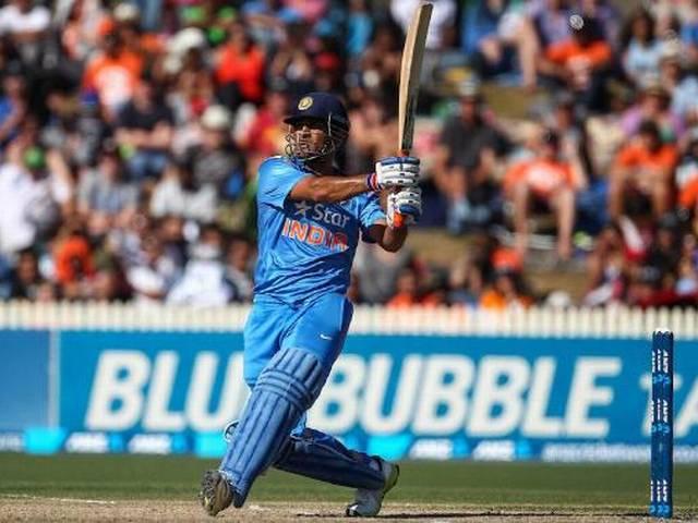 Captain vs Pakistan: हाई प्रेशर मैच में कैप्टन कूल पर होगी टीम इंडिया की ज़िम्मेदारी Team India_Pakistan_Mahendra Singh Dhoni_Captain_World Cup 2015_BLUE 15