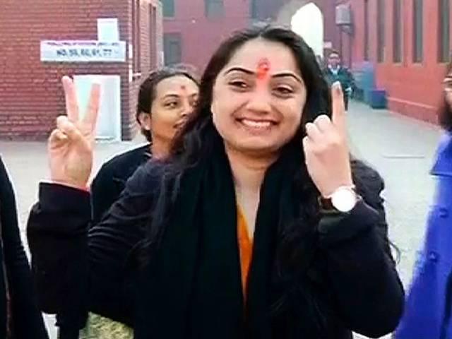 नूपुर शर्मा ने आम आदमी पार्टी के कार्यकर्ता पर लगाया छेड़खानी का आरोप Nupur Sharma