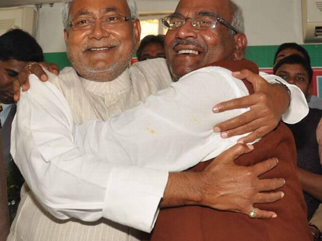 जेडीयू ने मांझी सरकार में मौजूद मंत्रियों से इस्तीफा देने को कहा jdu_demands_resignations_manjhi_ministers