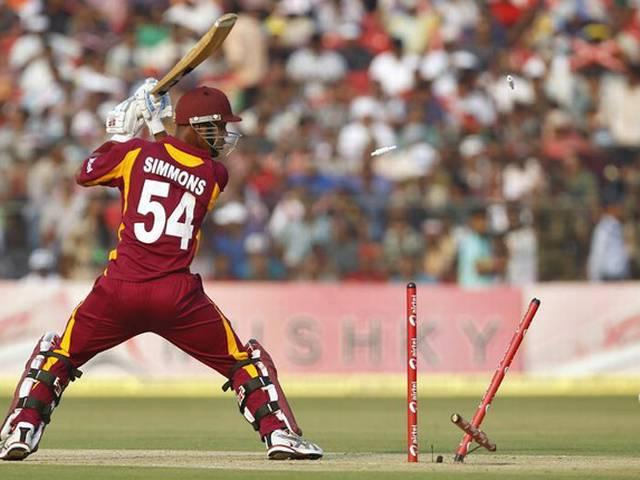 महिला की अंतरंग तस्वीरें इंटरनेट पर शेयर करने के मामले में फंसा क्रिकेटर west indian opener accused of sharing intimate photographs of woman on internet