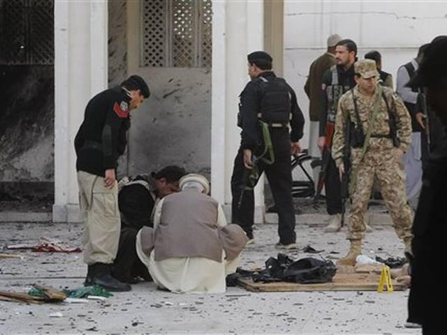 पाकिस्तान में तालिबानी हमला, 20 मरे 20 killed as Taliban storms Shia mosque in Pak’s restive NW