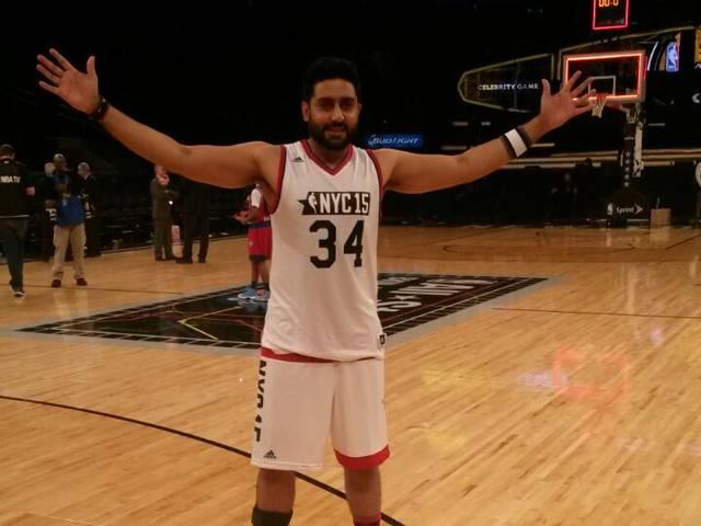 NBA सेलीब्रिटी मुकाबले में खेलने वाले पहले भारतीय बने अभिषेक बच्चन abhishek bachchan played nba celebrity leauge