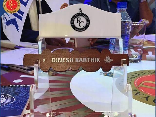 IPL Auction 2015: 16 करोड़ में सबसे महंगे बिके युवराज सिंह, डेयरडेविल्स ने खरीदा IPL Auction 2015: Yuvraj sold for record Rs 16 crore in IPL 8 auction