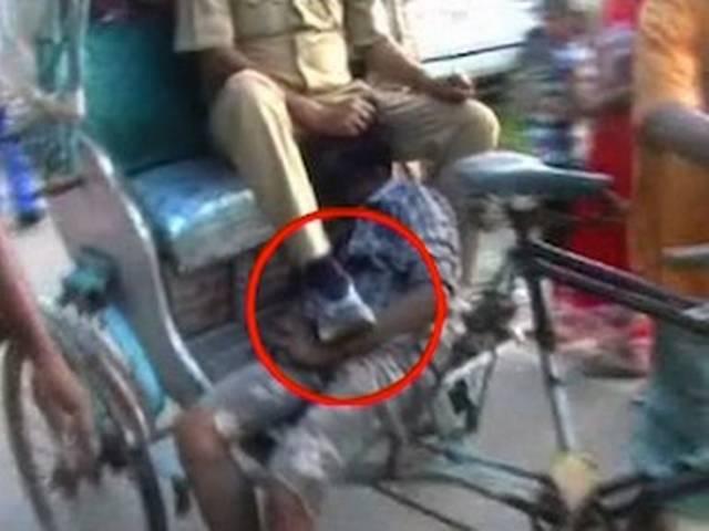 सामने आया बिहार पुलिस का शर्मनाक चेहरा सामने आया बिहार पुलिस का शर्मनाक चेहरा