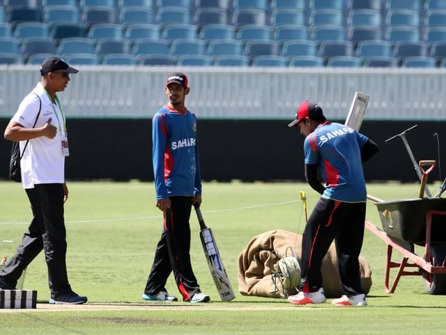 विश्व कप : बांग्लादेश ने टॉस जीत चुनी बल्लेबाजी Bangladesh win toss, elect to bat