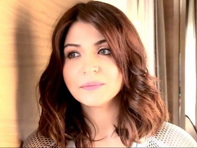 अब इनसे प्रभावित हुईं अनुष्का शर्मा! Anushka Sharma_NH10_Neel_