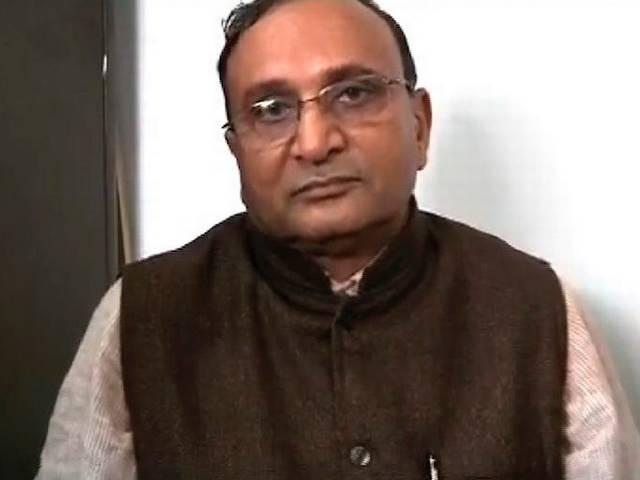 जानिए कौन हैं मोदी के सूट खरीदने वाले लालजी भाई पटेल know who is lalji bhai patel