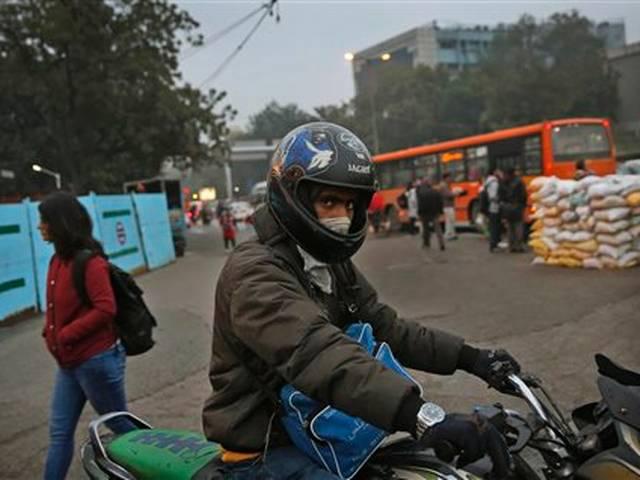 वायु प्रदूषण से ज्यादातर भारतीयों की हो जाती है तीन साल पहले ही मौत air pollution is lessening the lives of indians by three years