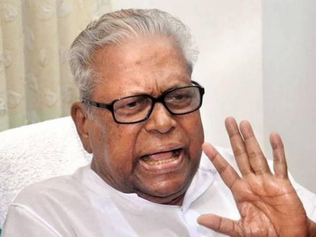 पार्टी सम्मेलन से उठकर चले गए नाराज अच्युतानंदन Kerala: VS Achuthanandan walks out of state party meet