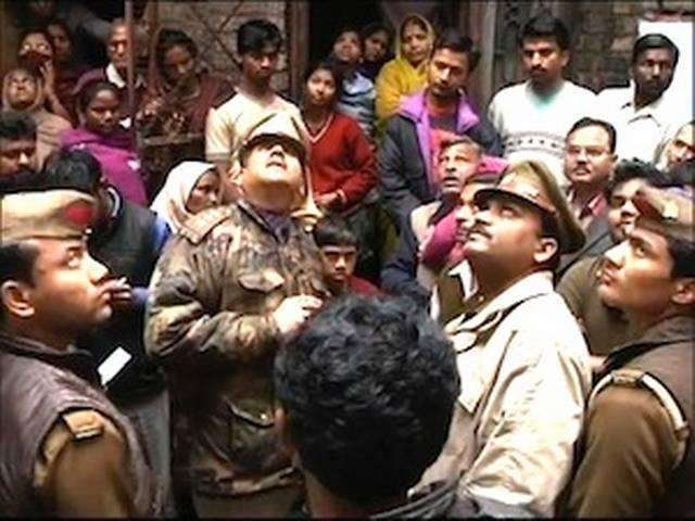 लखनऊ में दो महिलाओं की हत्या से फैली सनसनी लखनऊ में दो महिलाओं की हत्या से फैली सनसनी