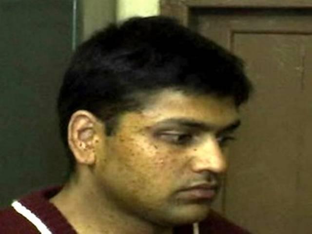 छापेमारी के दौरान अलवर के एएसपी पर हमला छापेमारी के दौरान अलवर के एएसपी पर हमला