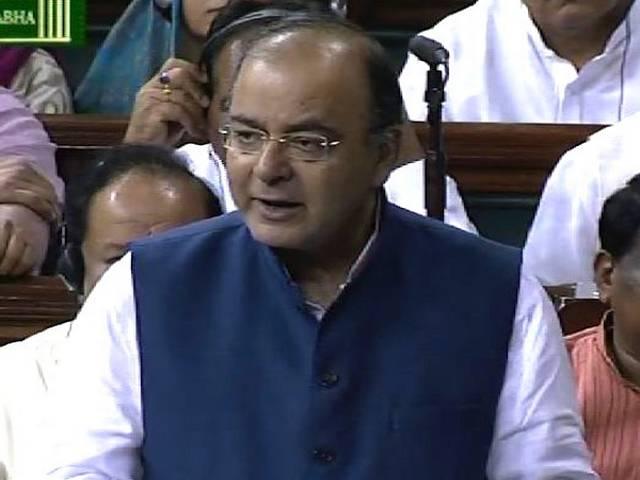 सरकार हर नागरिक की बेहतरी के लिए काम करने के लिए प्रतिबद्ध है: जेटली jaitely_supports_government