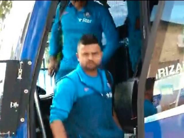 पर्थ: टशन में टीम इंडिया, न्यू लुक में दिखे रैना WORLD CUP 2015_TEAM_INDIA_PLAYERS