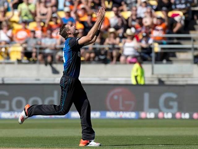 World Cup 2015: गेंदबाजी में अब तक की 5 सर्वश्रेष्ठ पारियां Bowling_Record_World Cup 2015_Vishwa Vijeta_Tim Southee_Jerome Taylor_