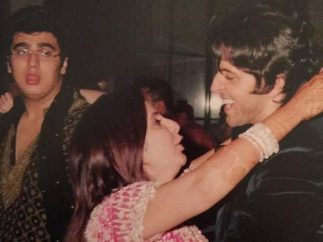 आखिर 10 साल पहले खींची गई यह तस्वीर क्यों हो रही है वायरल? Farah khan_hrithik roshan_arjun kapoor_farah ki daawat_