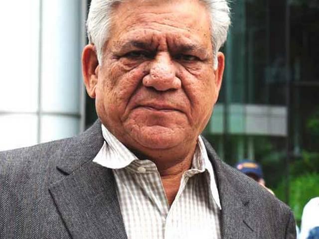 ओमपुरी ने जमीन विधेयक के विरूद्ध आंदोलन का किया समर्थन Om Puri supports agitation against land bill