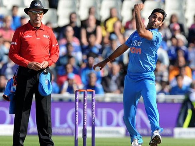 IND Vs UAE: मैच से पहले बाहर हुए शमी, भुवी को मिल सकता है मौका shami_bhuvneshwar