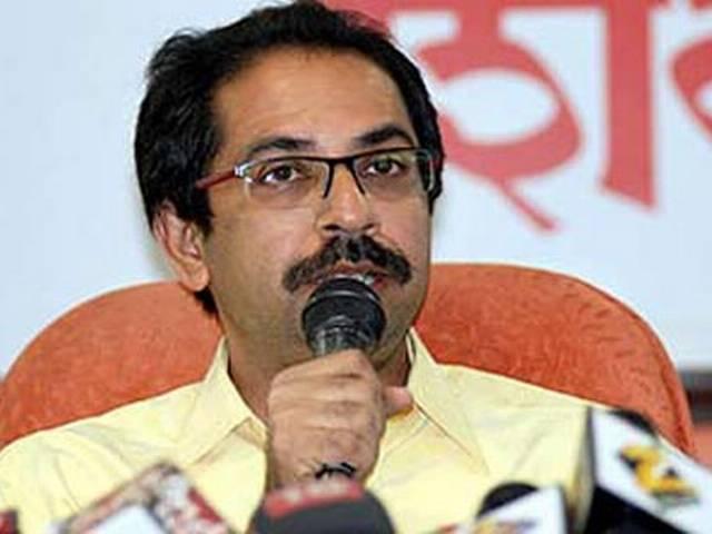 भूमि विधेयक किसानों से जमीन छीनने के बारे में है : उद्धव Land bill is only about robbing farmers of their land: Uddhav