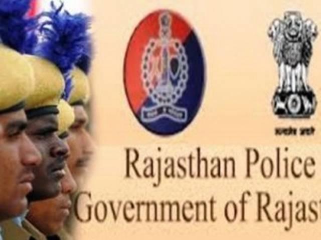 यूपी: भारी तादाद में अवैध हथियारों समेत चार गिरफ्तार यूपी: भारी तादाद में अवैध हथियारों समेत चार गिरफ्तार
