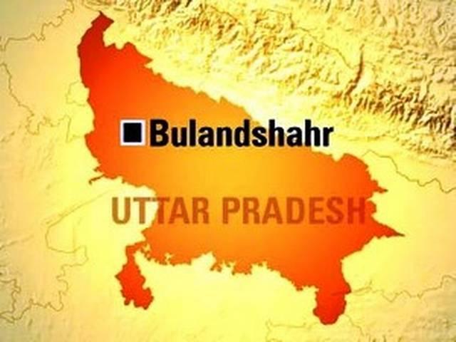 लड़की का जला हुआ शव बरामद लड़की का जला हुआ शव बरामद