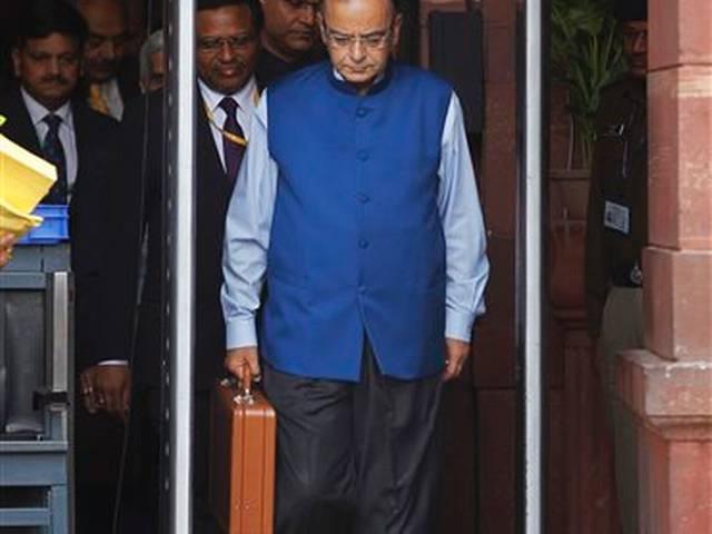 मोदी सरकार के बजट में मिडिल क्लास के अच्छे दिन नहीं, जेटली ने कहा-अपना ख्याल खुद रखे मिडिल क्लास middle_class_arn_jaitely