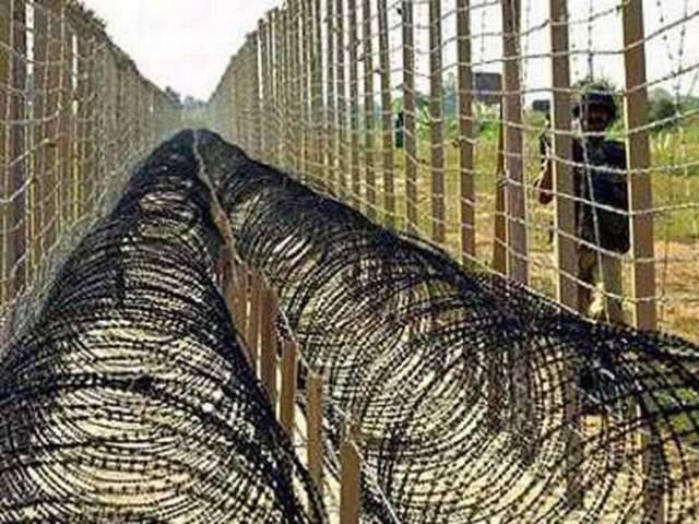 BSF ने अनजाने में सीमा पार करने वाले पाकिस्तानी को रिहा किया BSF sets free Pak national who crossed border inadvertently