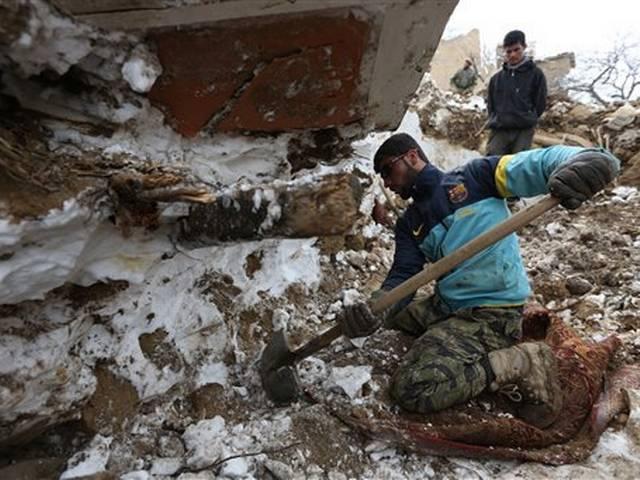 अफगानिस्तान में हिमस्खलन, बाढ़ से मरने वालों की संख्या 250 के करीब Afghan avalanches, flooding death toll rises to near 250