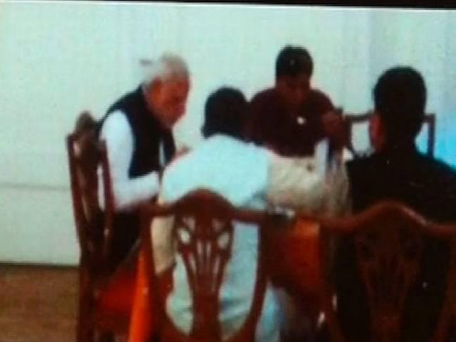 मोदी ने सांसदों की कैंटीन में किया 29 रूपये का लंच PM takes lunch in Parliament Canteen