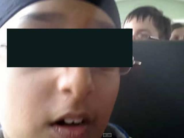किशोर सिख पर अमेरिका में नस्ली टिप्पणी की गयी, वीडियो इंटरनेट पर छाया Young Sikh boy racially abused in US, video goes viral