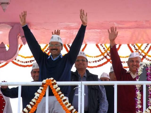 'आप' की कलह पर केजरीवाल ने तोड़ी चुप्पी, कहा- ये दिल्ली के साथ विश्वासघात है, जनता का भरोसा टूटने नहीं दूंगा kejriwal_breaks_silence_over_hungama