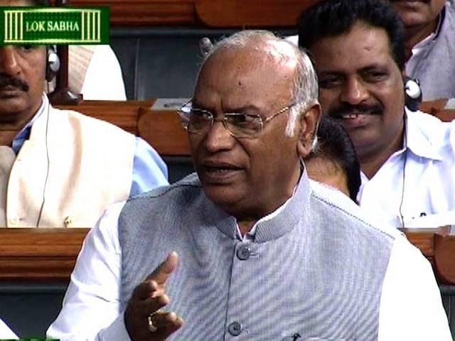 सीएम मुफ्ती के बयान को लेकर आज भी लोकसभा में हंगामा, विपक्ष ने की पीएम मोदी से बयान की मांग mufti_tatement_hungama_in_loksabha