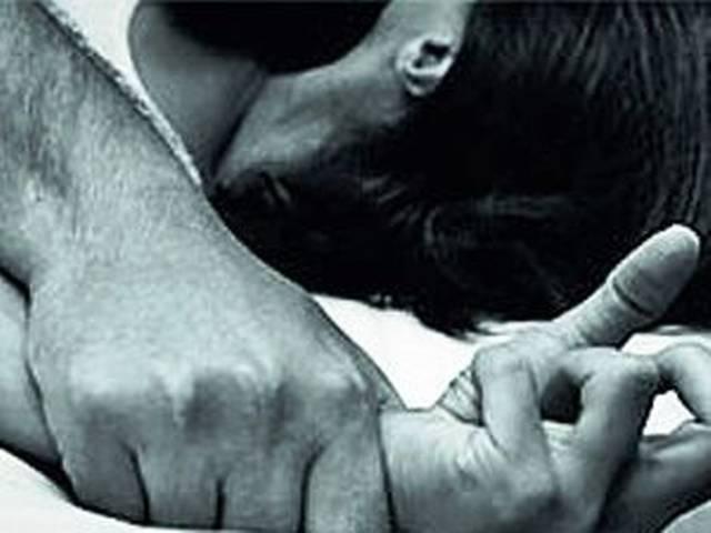 बलात्कार के आरोप में दो युवक गिरफ्तार बलात्कार के आरोप में दो युवक गिरफ्तार