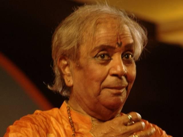 पंडित बिरजू महाराज को मिला लाइफ टाईम अचीवमेंट पुरस्कार Pandit birju maharaj_