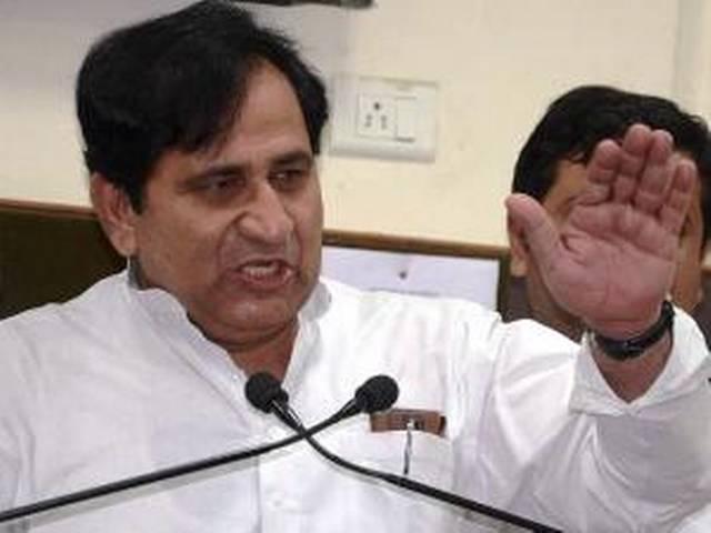 गुजरात पर CAG रिपोर्ट से सामने आया सच: शकील गुजरात पर CAG रिपोर्ट से सामने आया सच: शकील